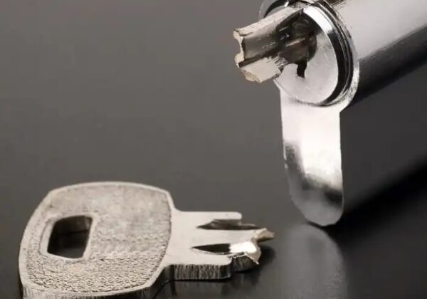broken-ignition-key-extraction-swift-locksmith-raleigh