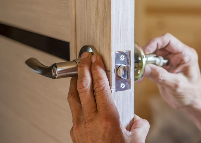 residential-door-knobs-replacement-service-swift-locksmith-raleigh
