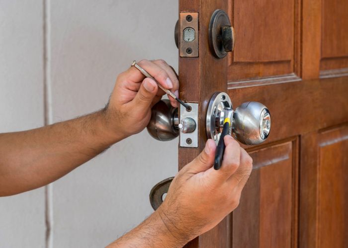 residential-front-door-knob-replacement-swift-locksmith-raleigh